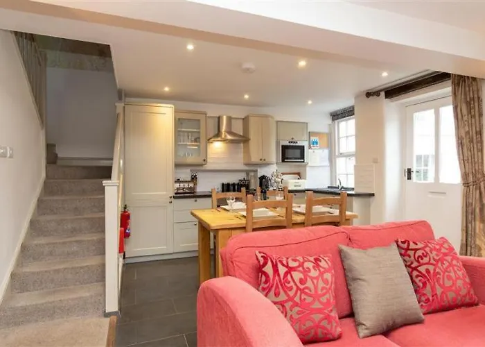 Holiday home Victory - Victory Cottage, Cosy Village Retreat